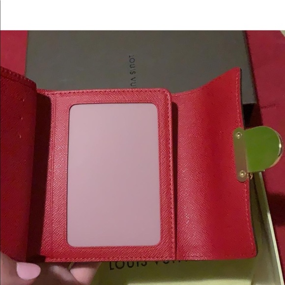 Louis Vuitton wallet - Picture 5 of 9